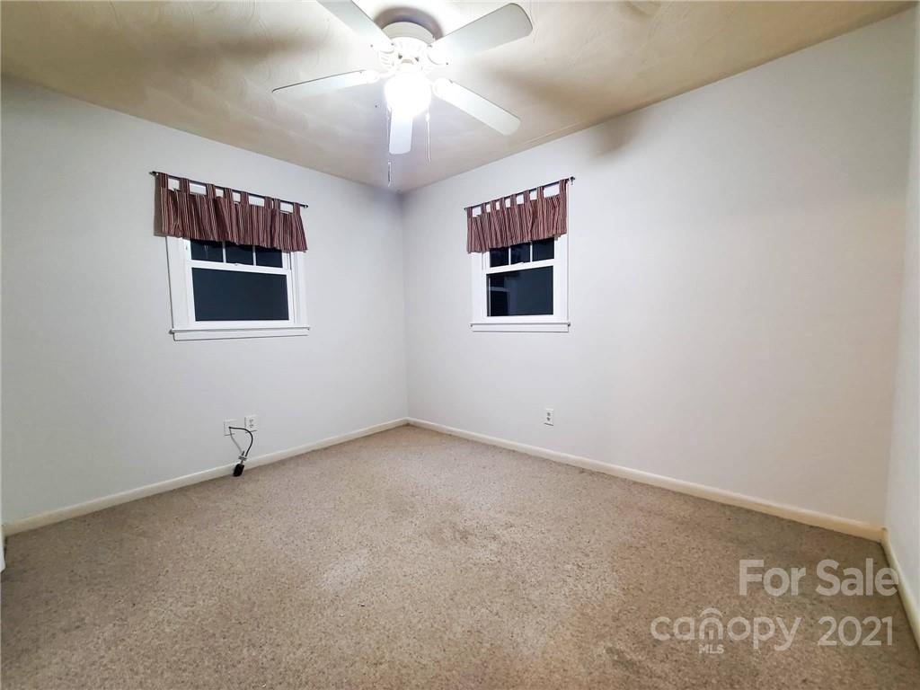 4507 Springs Road Conover, NC 28613 - Photo 11 of 37 Gallery Image 11