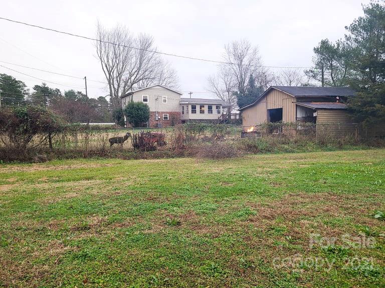 4507 Springs Road Conover, NC 28613 - Photo 28 of 37 Gallery Image 28