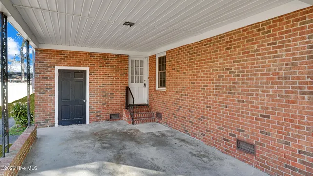 $220,000 | 207 Kirkland Drive, Greenville, NC 27858