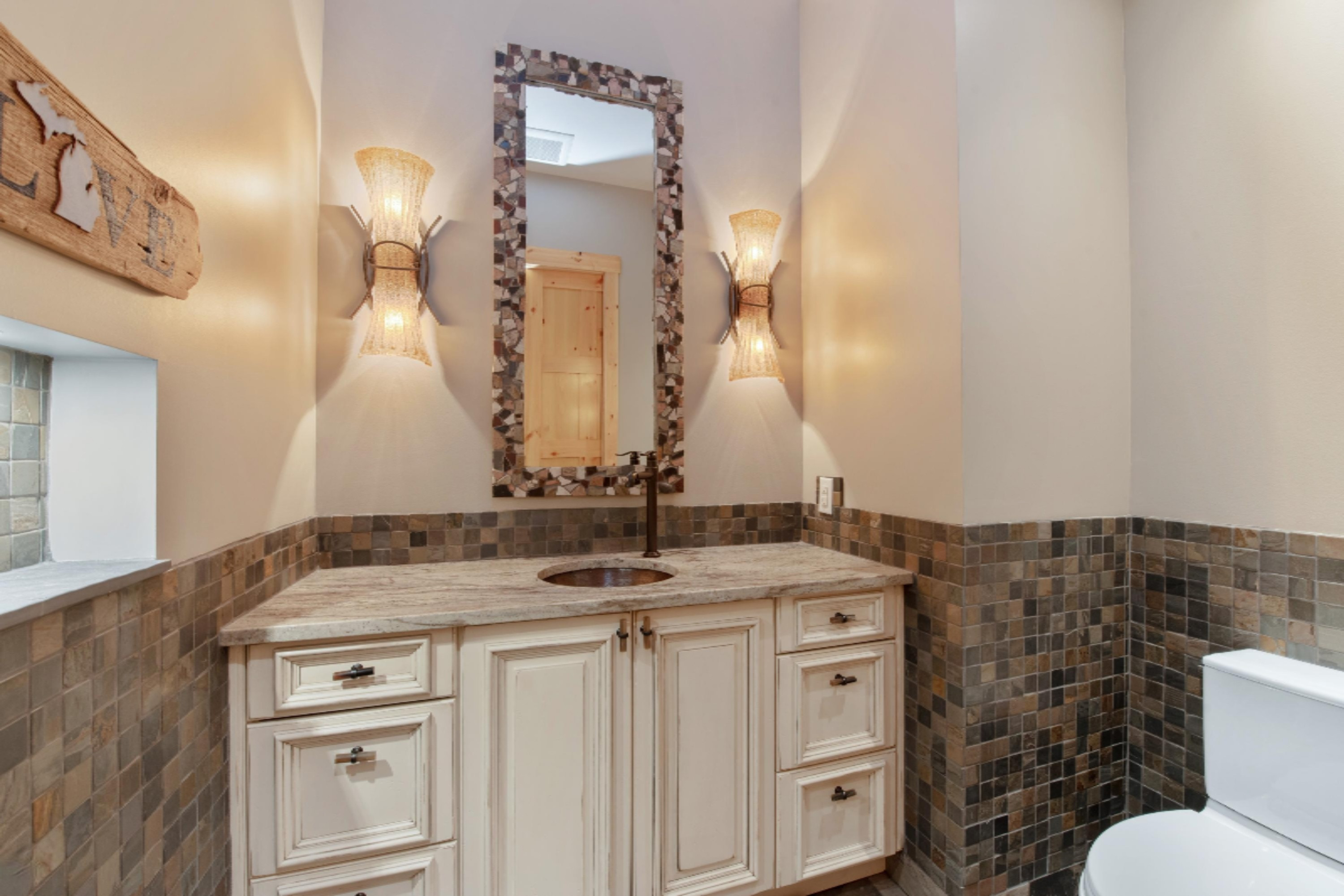 14963 Lakeshore Road Lakeside, MI 49116 - Photo 25 of 32 21_14963LakeshoreRd_199_PowderRoom_HiRes