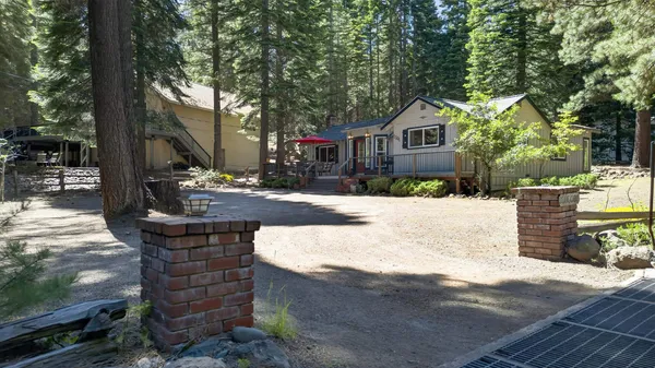 $585,000 | 1101 Peninsula Drive, Unit 4, Lake Almanor, CA 96137
