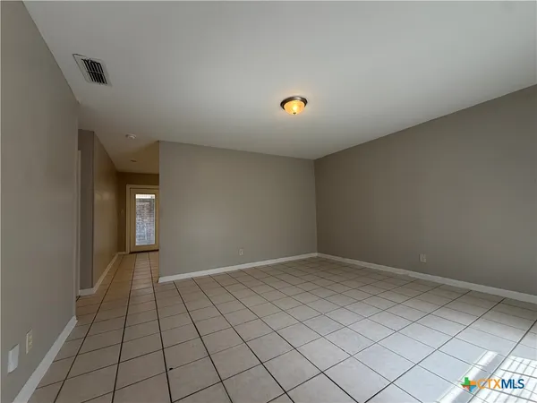 $1,650 | 111 Lancelot Street, Victoria, TX 77904