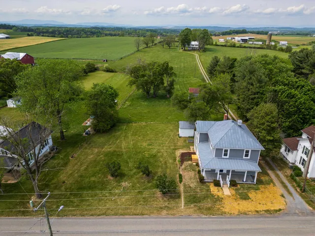$349,900 | 630 Battlefield Road, Fort Defiance, VA 24437