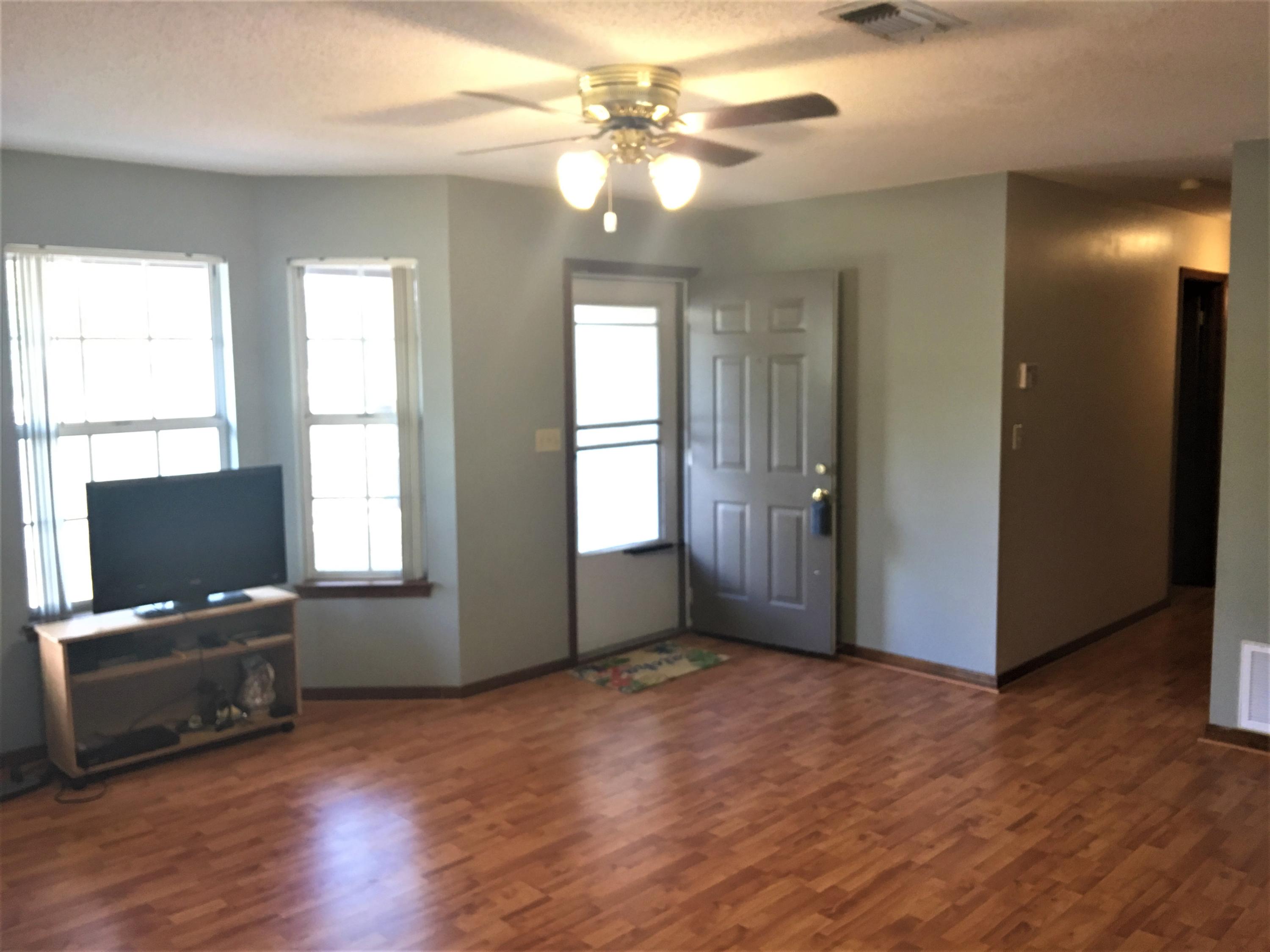 419 John King Road Crestview, FL 32539 - Photo 2 of 16 Gallery Image 2