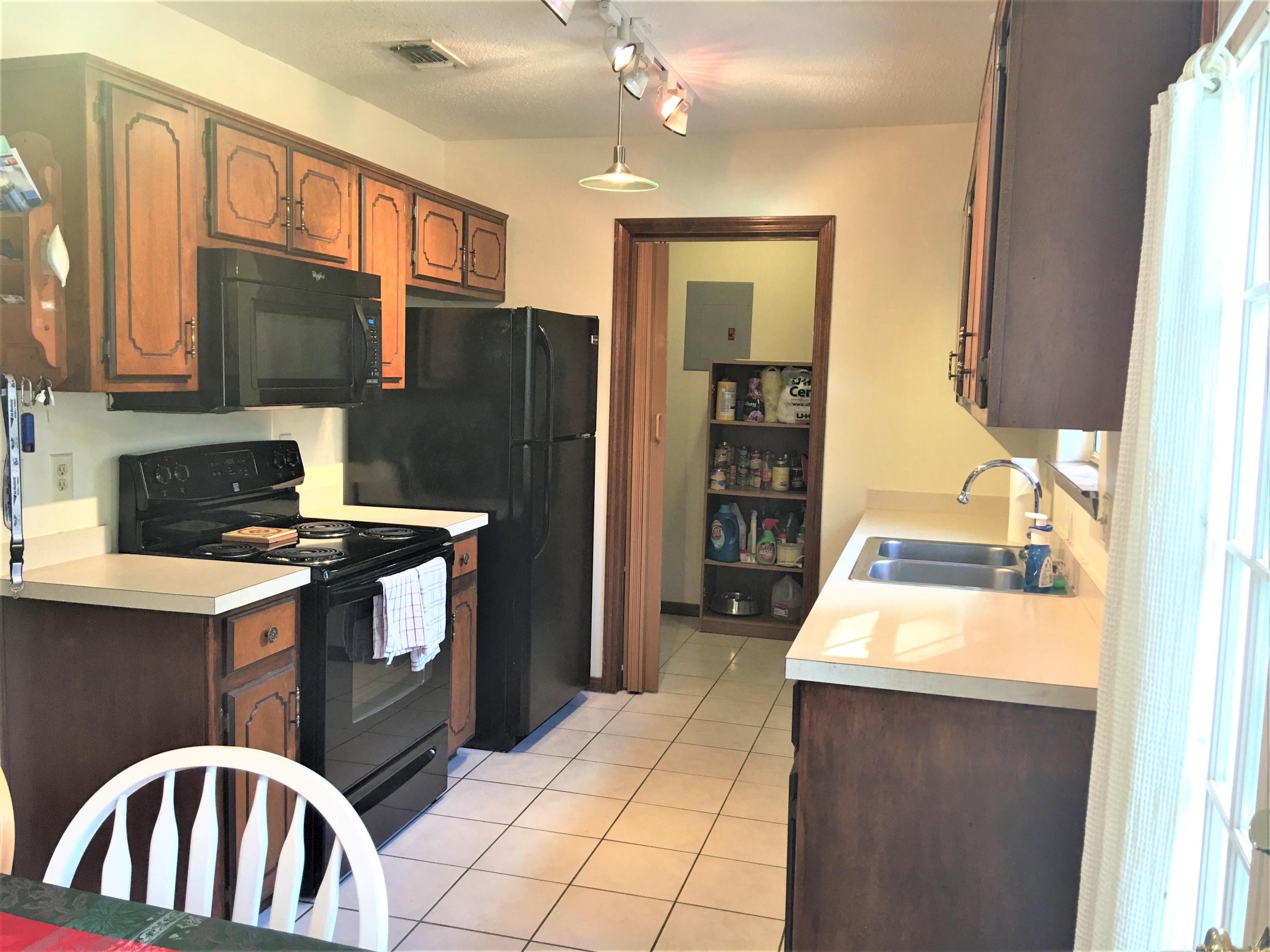 419 John King Road Crestview, FL 32539 - Photo 4 of 16 Gallery Image 4