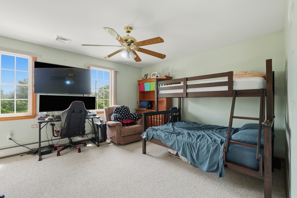 1527 Main Street Acushnet, MA 02743 - Photo 25 of 32