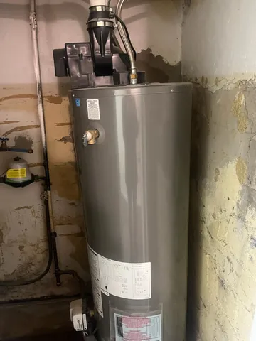 $219,900 | 2401 South Jackson Street, Appleton, WI 54915