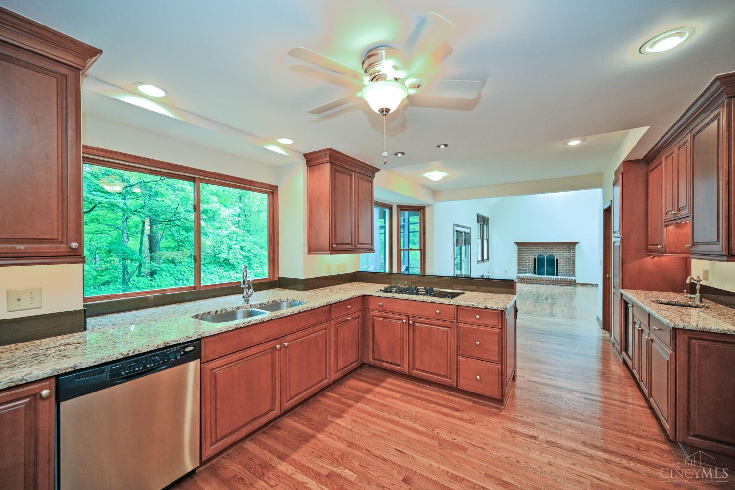 8650 Green Road Cincinnati, OH 45255 - Photo 10 of 57