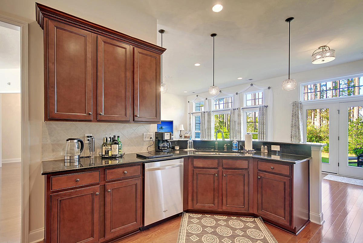 328 Decatur Drive Summerville, SC 29486 - Photo 9 of 32 CREM_328 Decatur_021