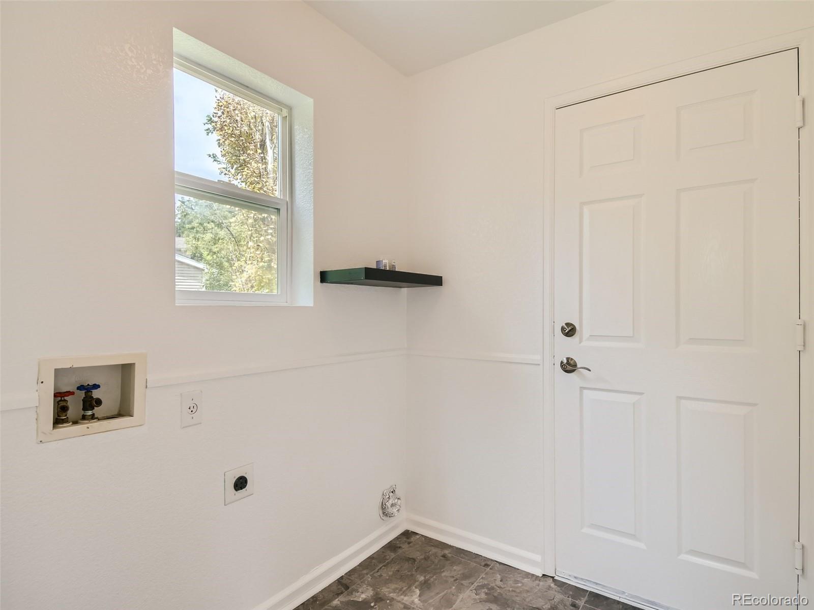 1301 Trail Ridge Road Longmont, CO 80504 - Photo 26 of 32 Gallery Image 26