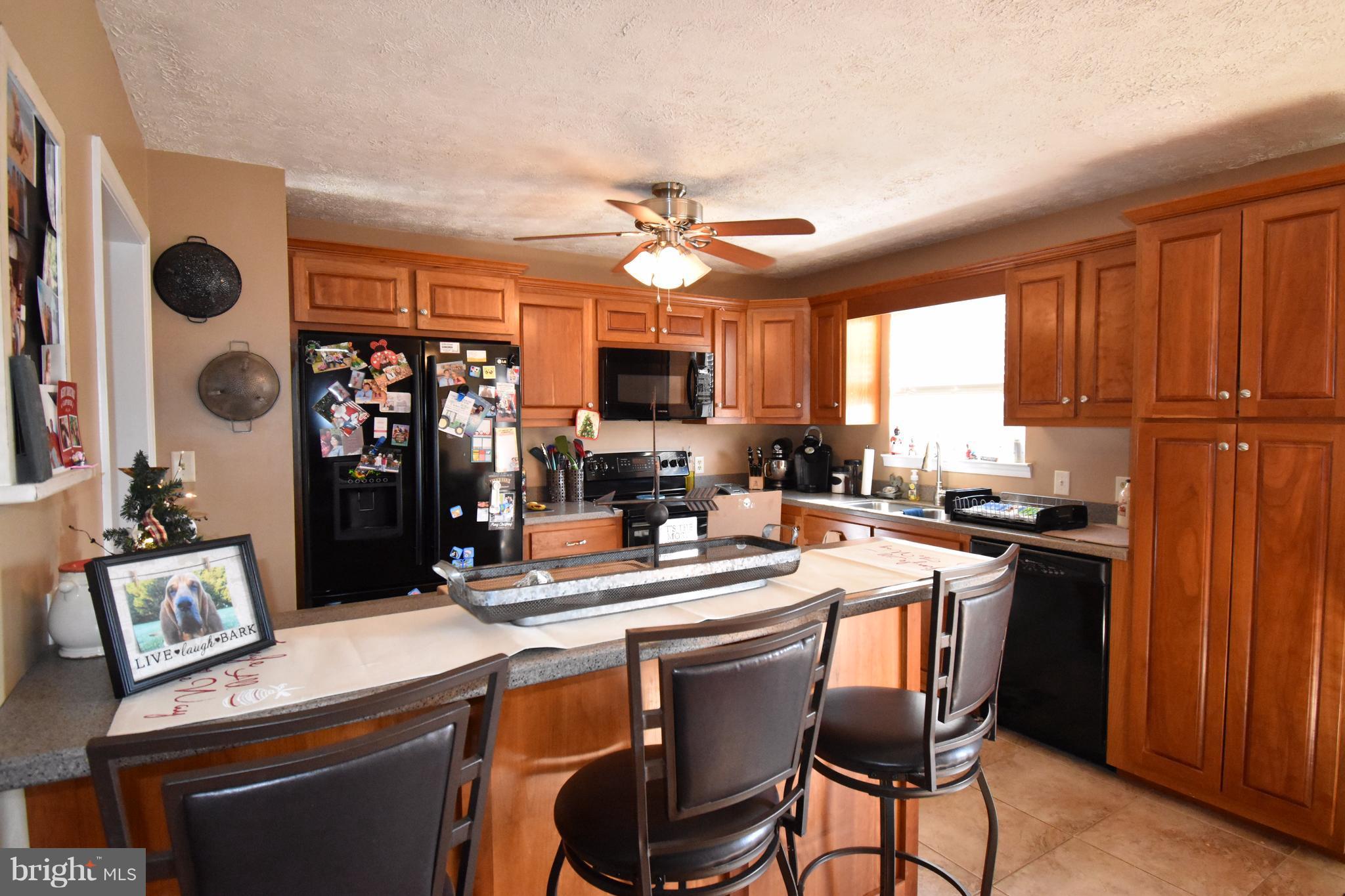 6901 Rabbit Run Hurlock, MD 21643 - Photo 7 of 30 Kitchen