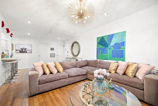 $315,000 | 180 Van Cortlandt Park South, Unit 4H | Kingsbridge