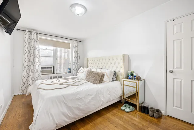 $315,000 | 180 Van Cortlandt Park South, Unit 4H | Kingsbridge