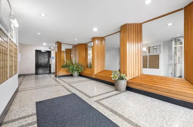 $315,000 | 180 Van Cortlandt Park South, Unit 4H | Kingsbridge