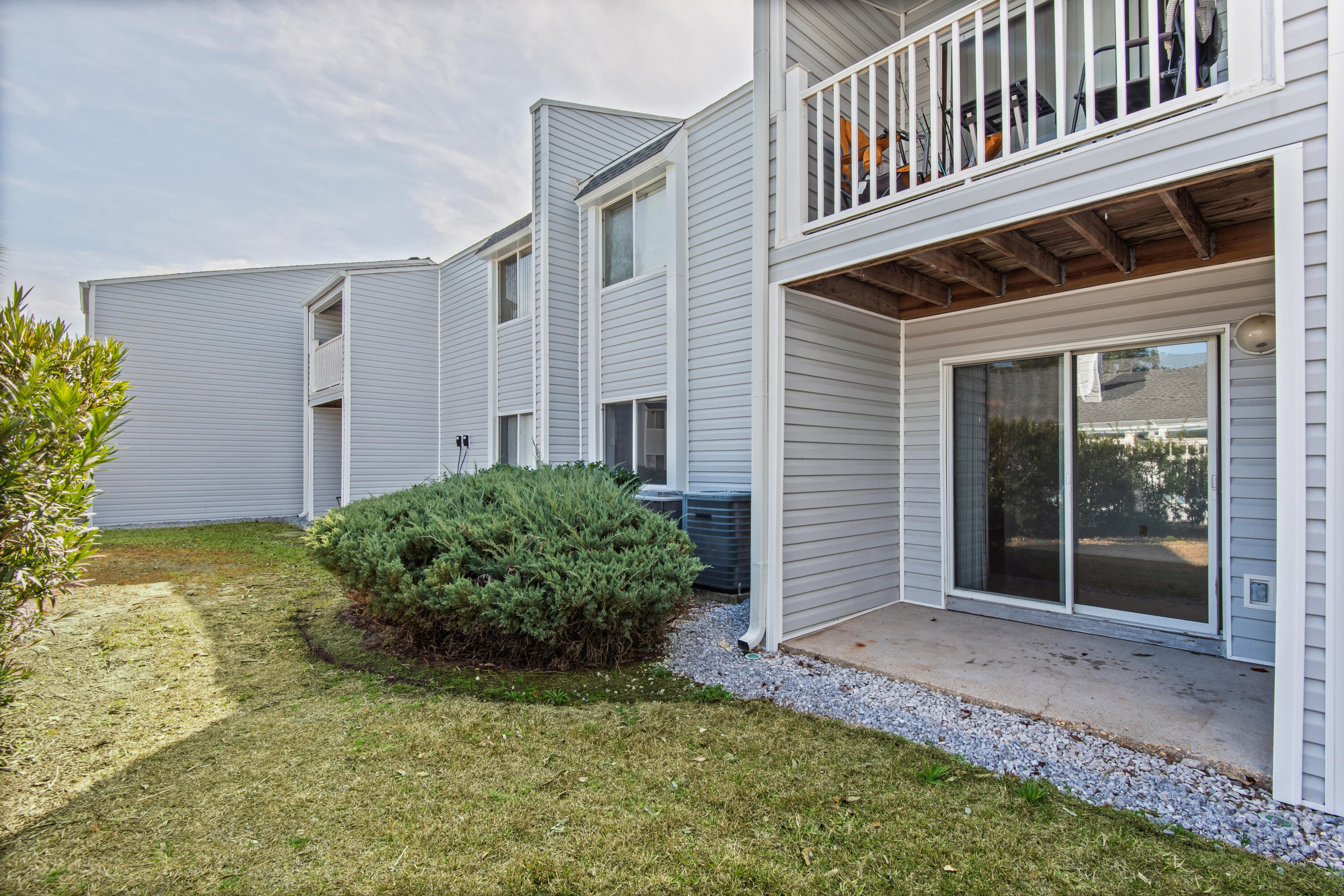 101 Old Ferry Road, Unit 10B Shalimar, FL 32579 - Photo 19 of 30 a view of a house with backyard and garden