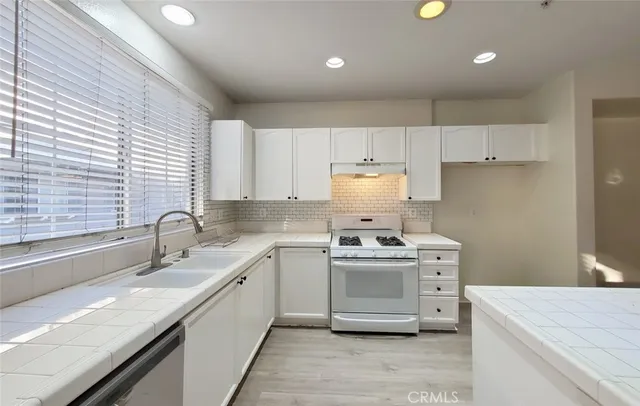 $755,000 | 13523 Cobblestone Lane, Westminster, CA 92683