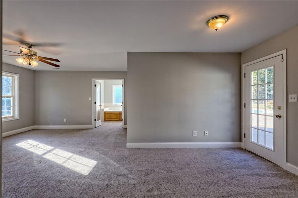 539 B B Wilson Road Commerce, GA 30529 - Photo 15 of 70 a view of an empty room with a window