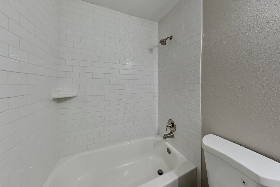 9119 Newkay Lane Spring, TX 77379 - Photo 16 of 19