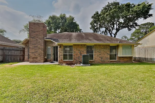 $1,800 | 9119 Newkay Lane, Spring, TX 77379