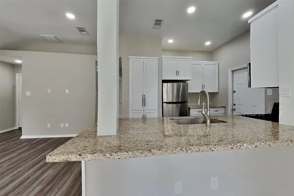 $1,800 | 9119 Newkay Lane, Spring, TX 77379