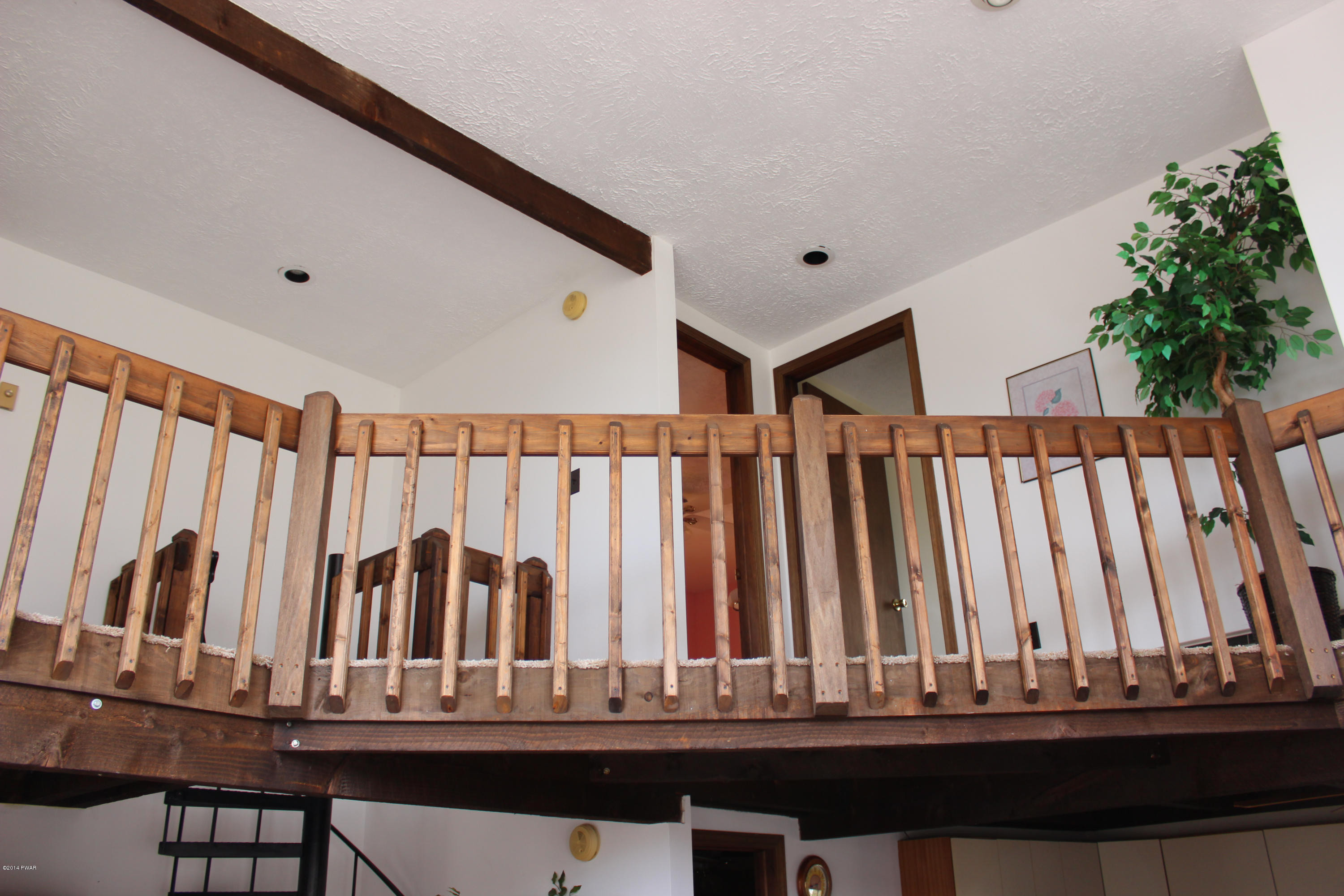 2378 Crest View Road Lake Ariel, PA 18436 - Photo 10 of 31