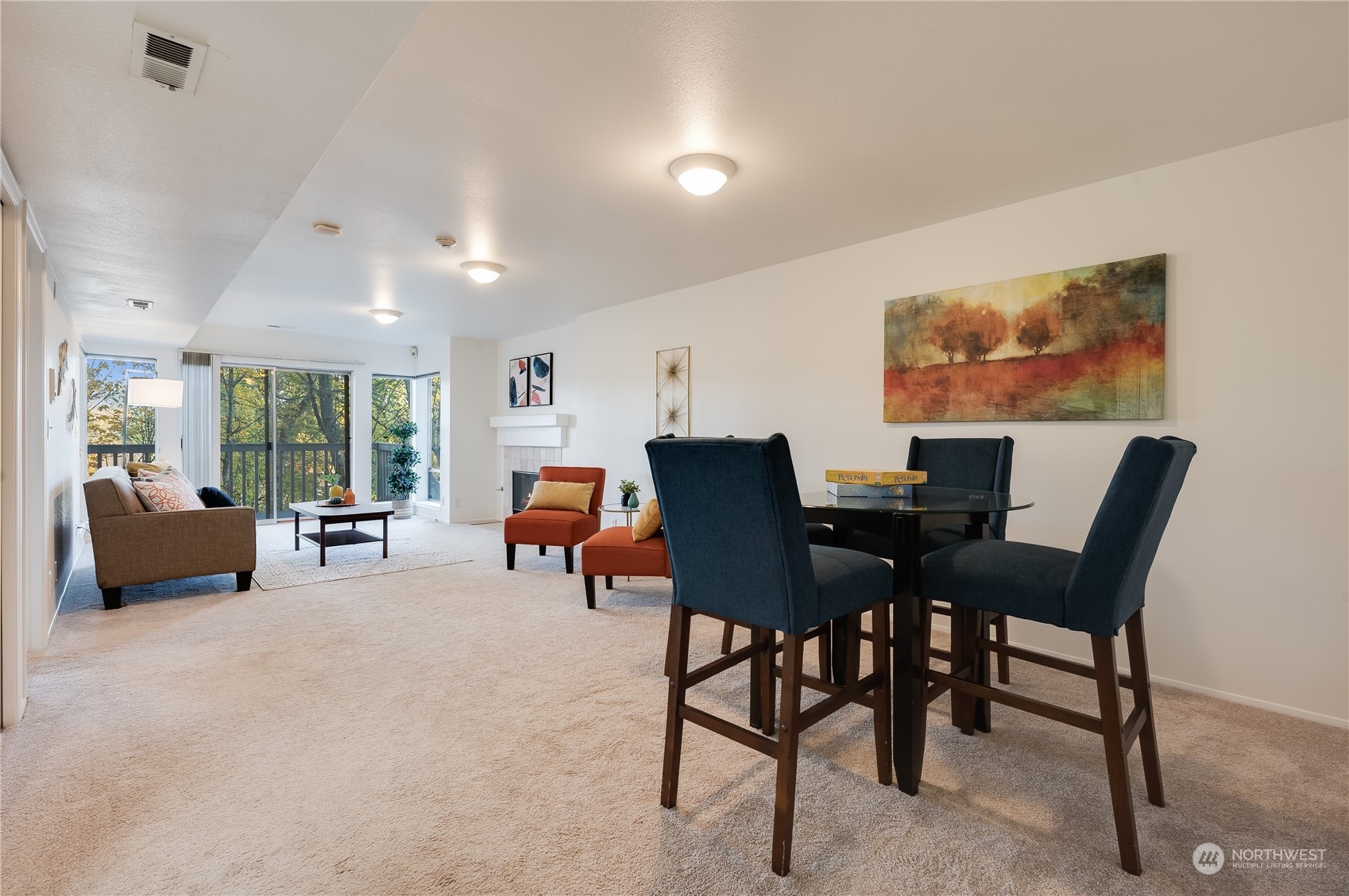 7250 Old Redmond Road, Unit C112 Redmond, WA 98052 - Photo 16 of 30 a view of a livingroom with furniture and a window
