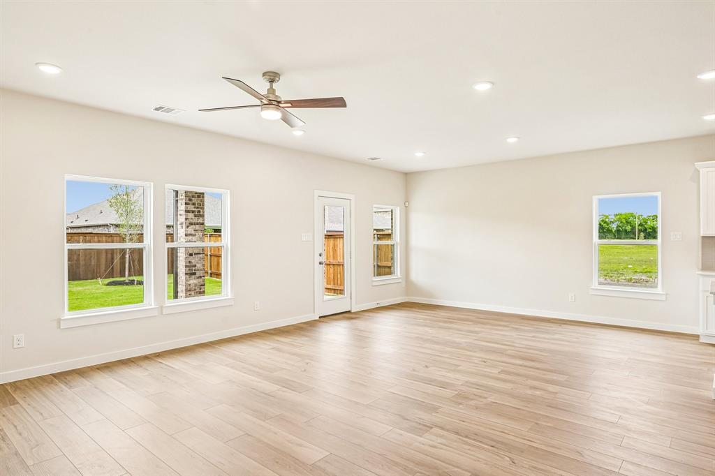712 Vineyard Way Forney, TX 75126 - Photo 6 of 40