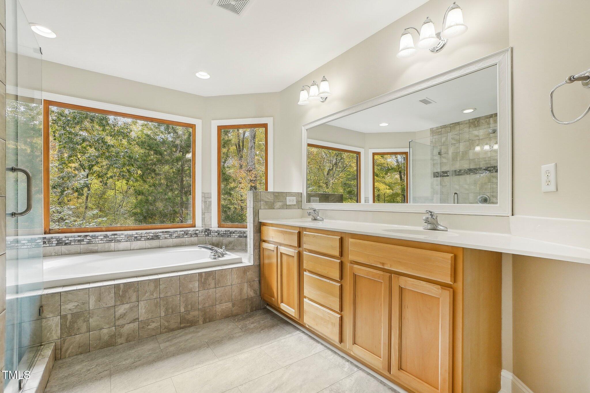7804 Dairy Ridge Road Mebane, NC 27302 - Photo 27 of 54 Primary bath
