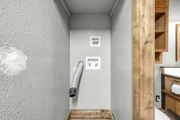 $249,000 | 403 Spring Woods Drive, Spring, TX 77386