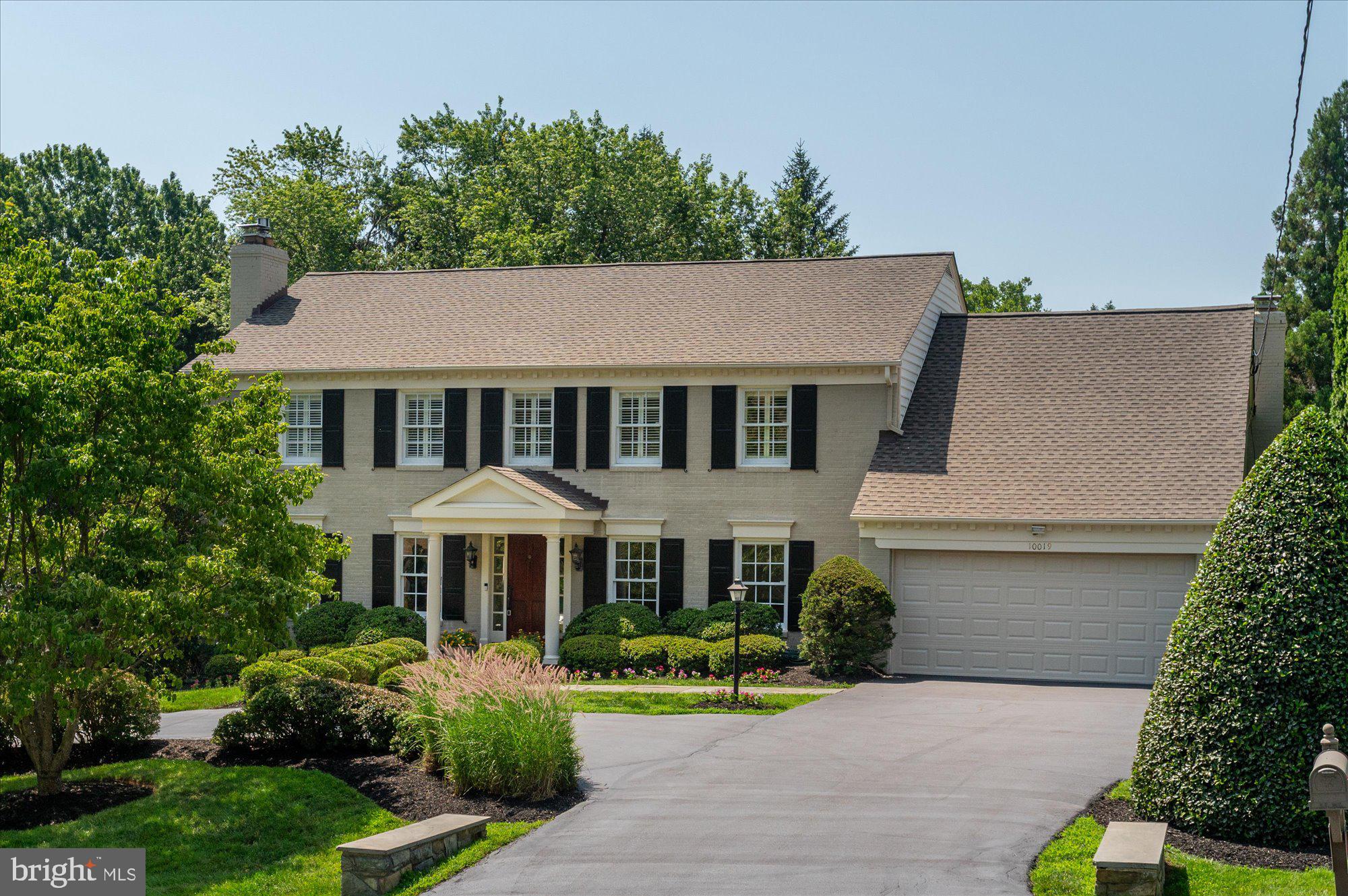 10019 Kendale Road Potomac, MD 20854 - Photo 2 of 64 Classic center hall colonial with large expansion.
