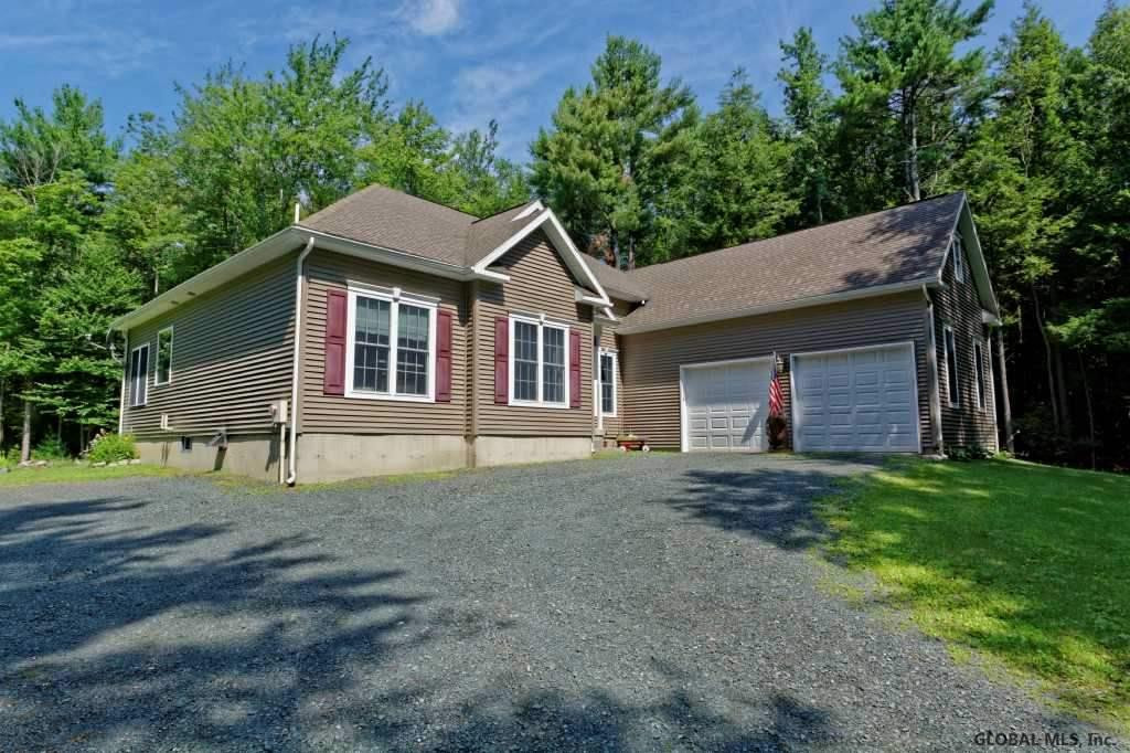 93 Foster Road Grafton, NY 12052 - Photo 2 of 25 Photo 2
