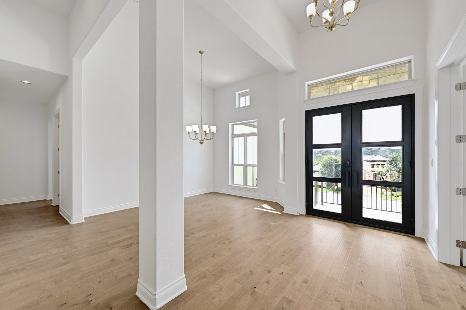 905 Crestone Stream Drive Austin, TX 78738 - Photo 4 of 38