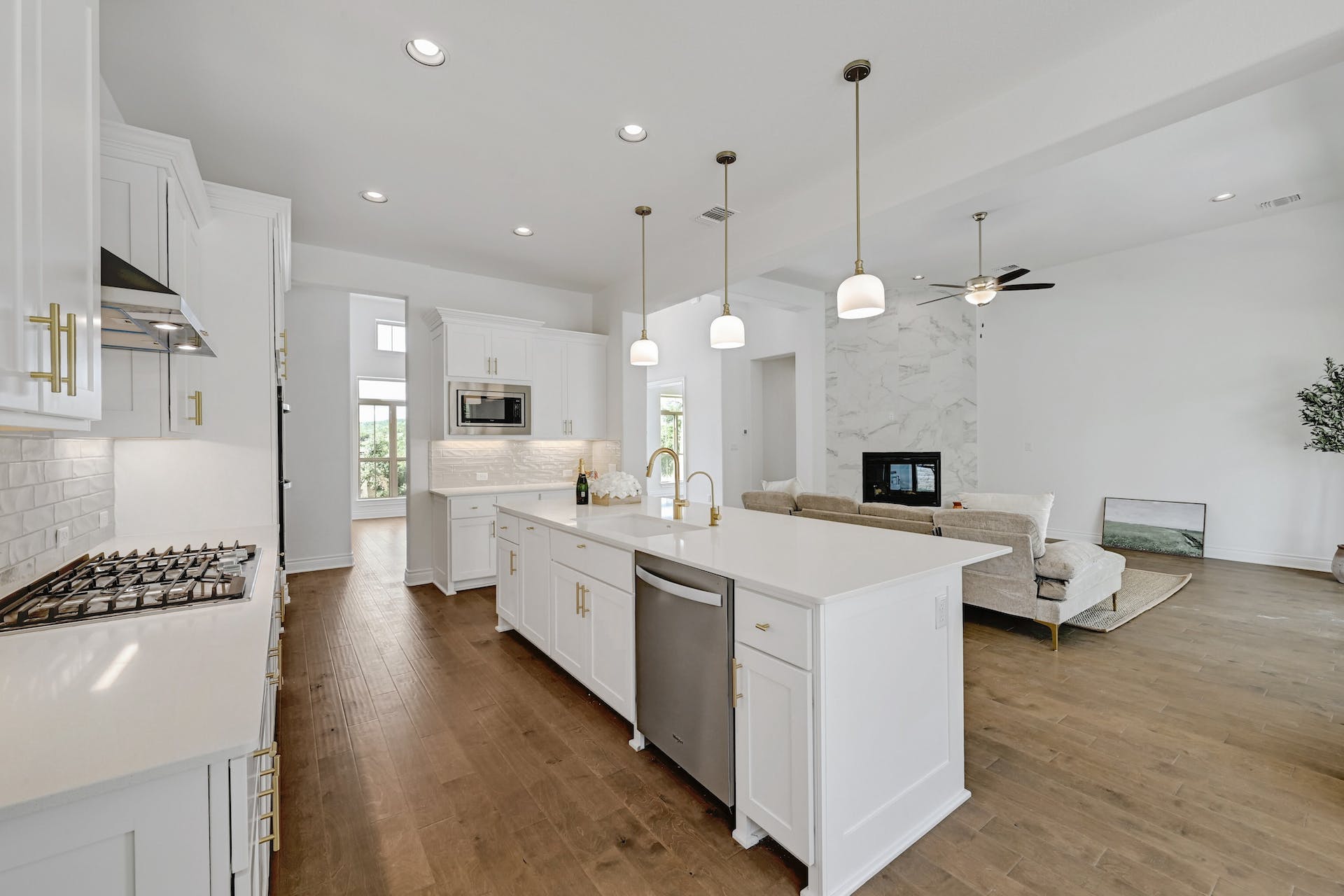 905 Crestone Stream Drive Austin, TX 78738 - Photo 9 of 38