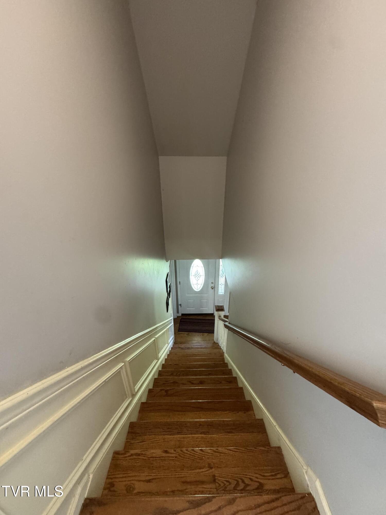 245 Cliff Lane Fall Branch, TN 37656 - Photo 31 of 44 Stairs