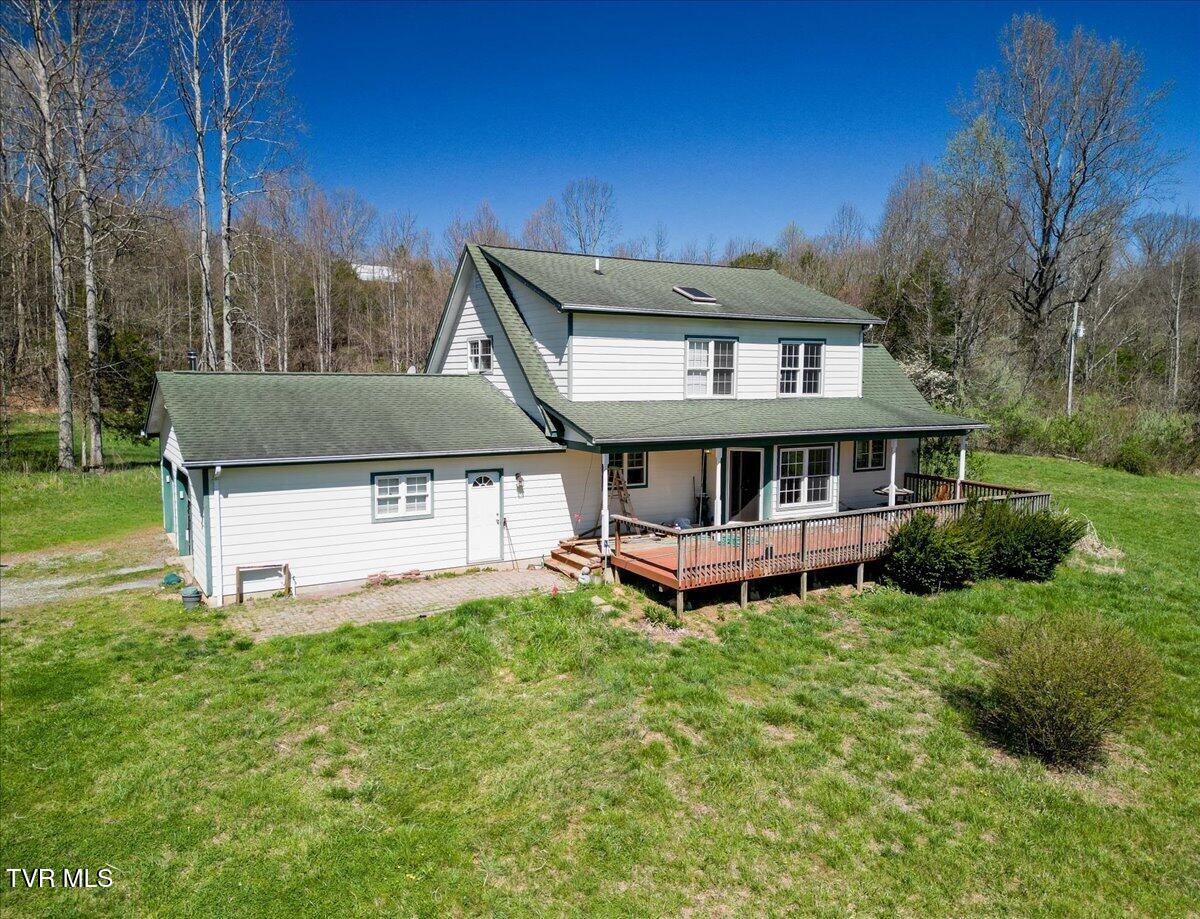 245 Cliff Lane Fall Branch, TN 37656 - Photo 5 of 28 Front