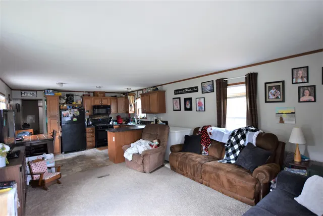 $70,000 | 701 7th Lakewood Avenue, Warroad, MN 56763
