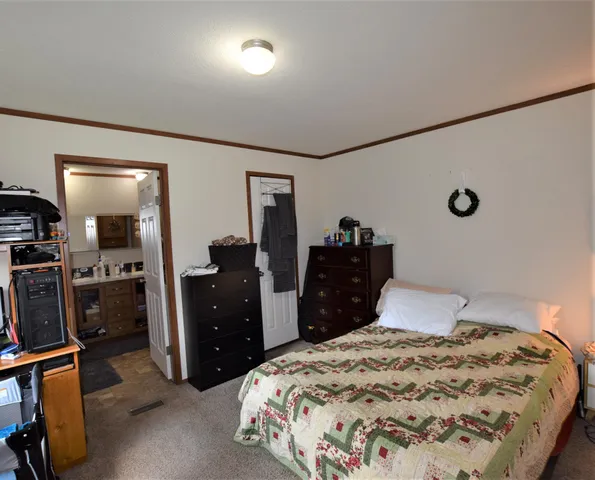 $70,000 | 701 7th Lakewood Avenue, Warroad, MN 56763