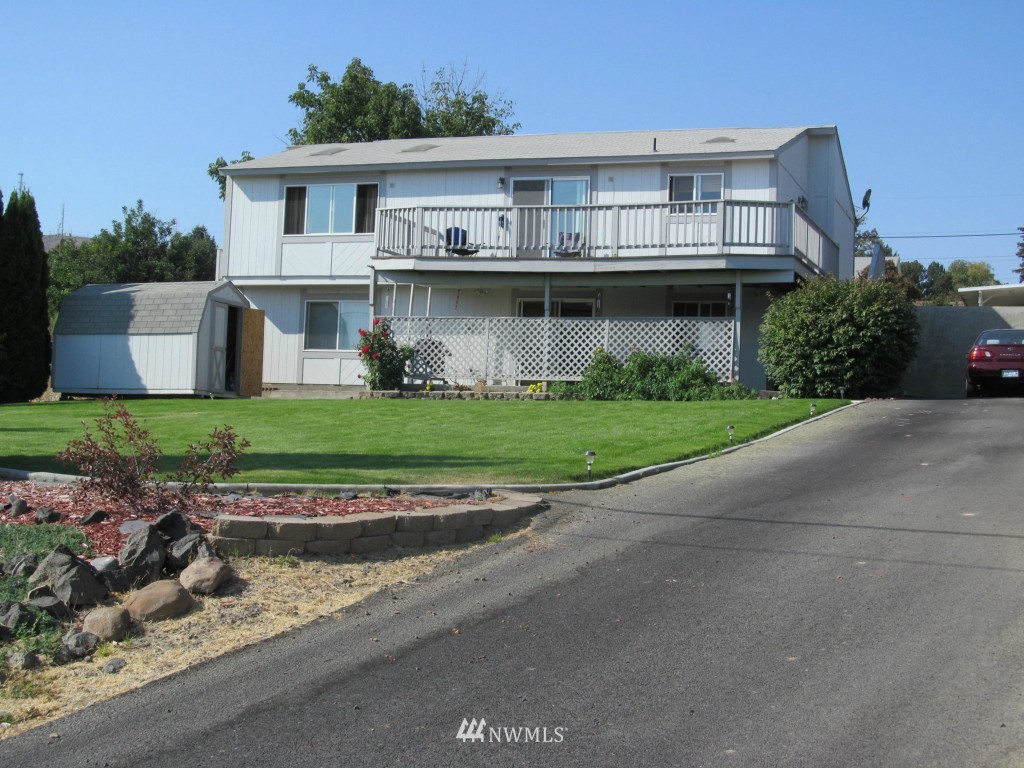 310 Patrick Road Ephrata, WA 98823 - Photo 1 of 15