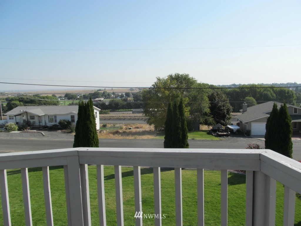 310 Patrick Road Ephrata, WA 98823 - Photo 12 of 15