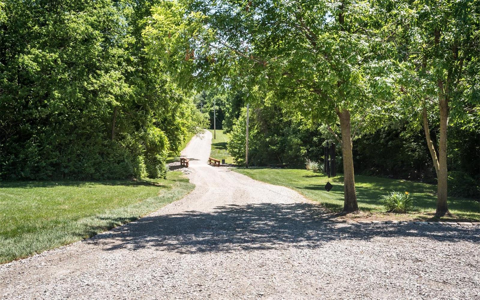 1041 Scott Troy Road Lebanon, IL 62254 - Photo 6 of 47 Gallery Image 6