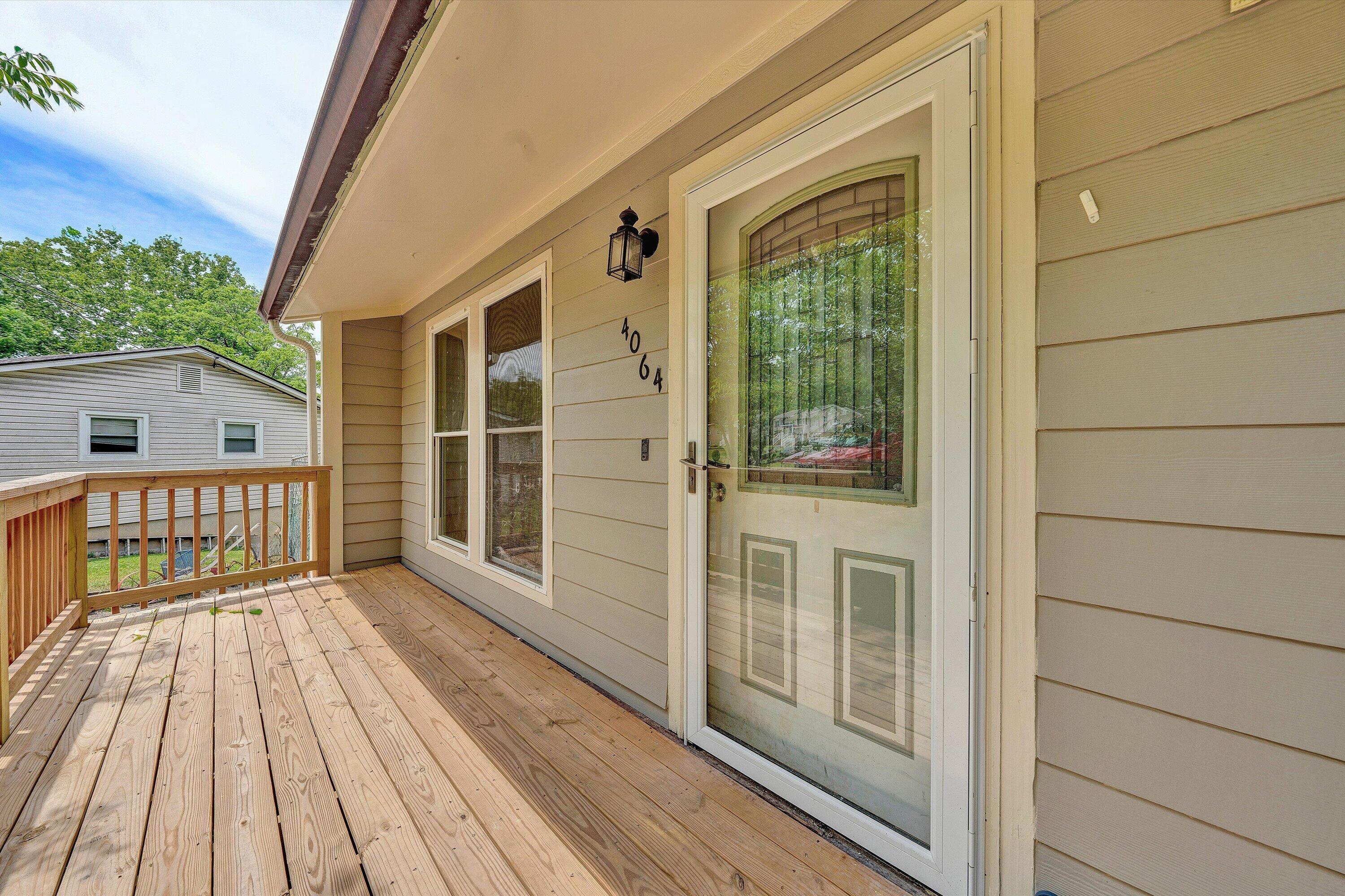 4064 Crawford Road Roanoke, VA 24018 - Photo 3 of 33 03-DSC00343