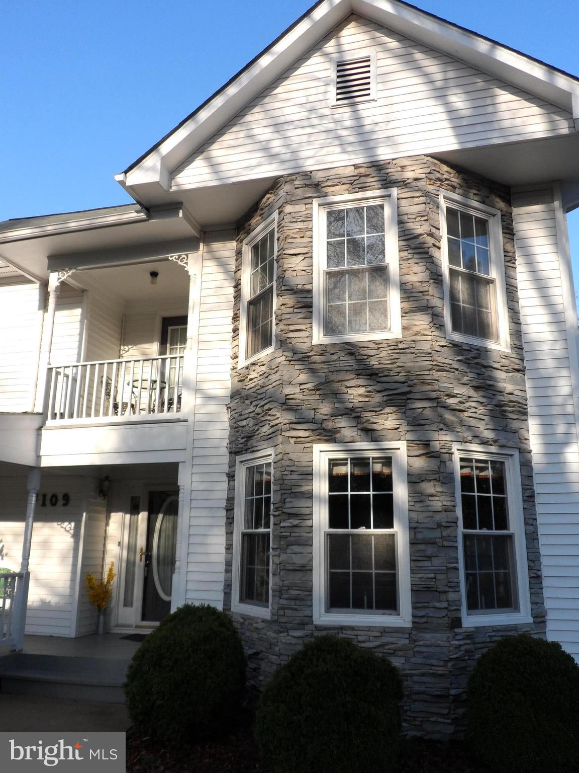 7109 Stuart Road King George, VA 22485 - Photo 3 of 30 Handsome Stone Accents!