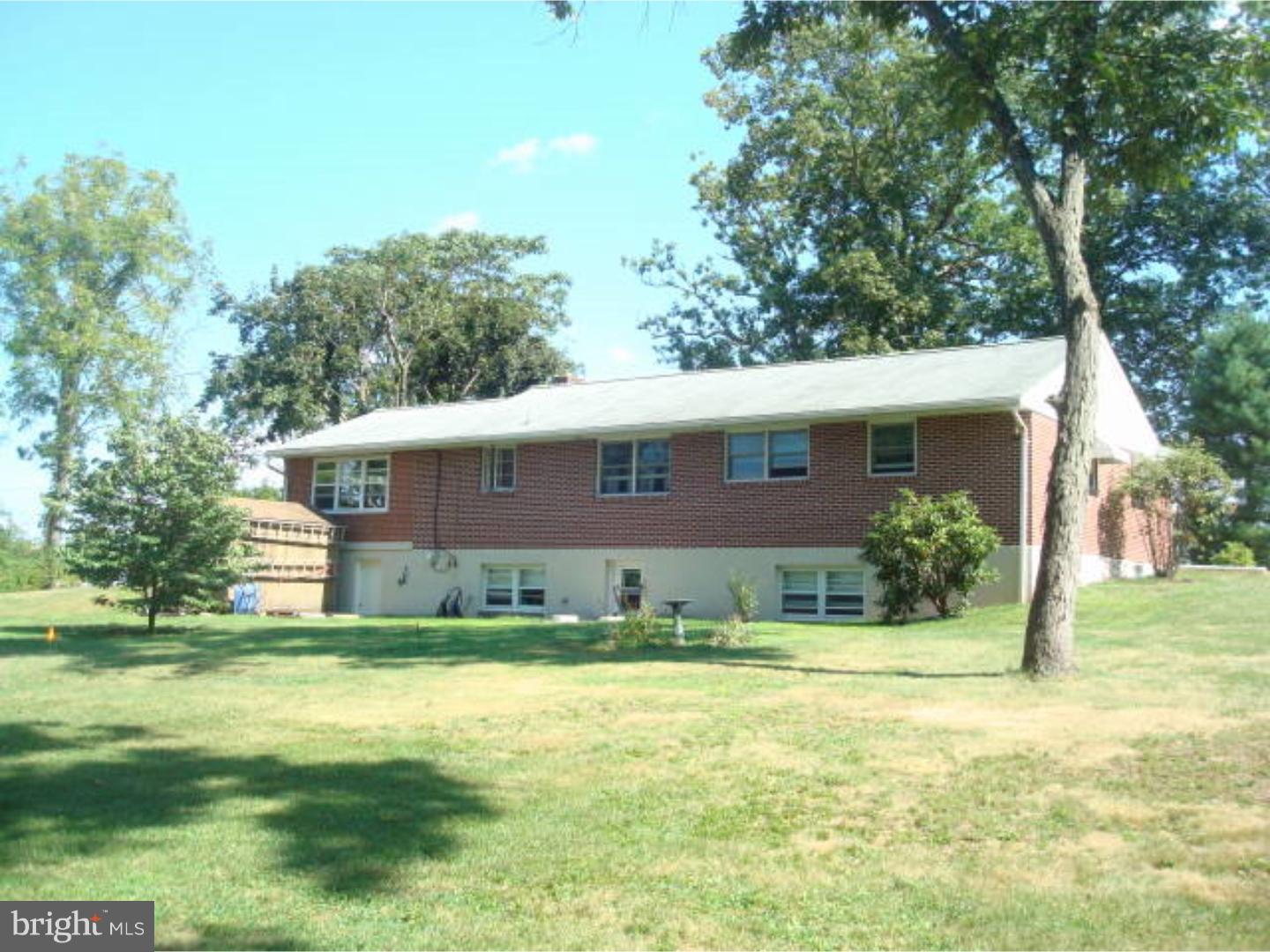 1348 West Campbell Road Green Lane, PA 18054 - Photo 3 of 15 Gallery Image 3