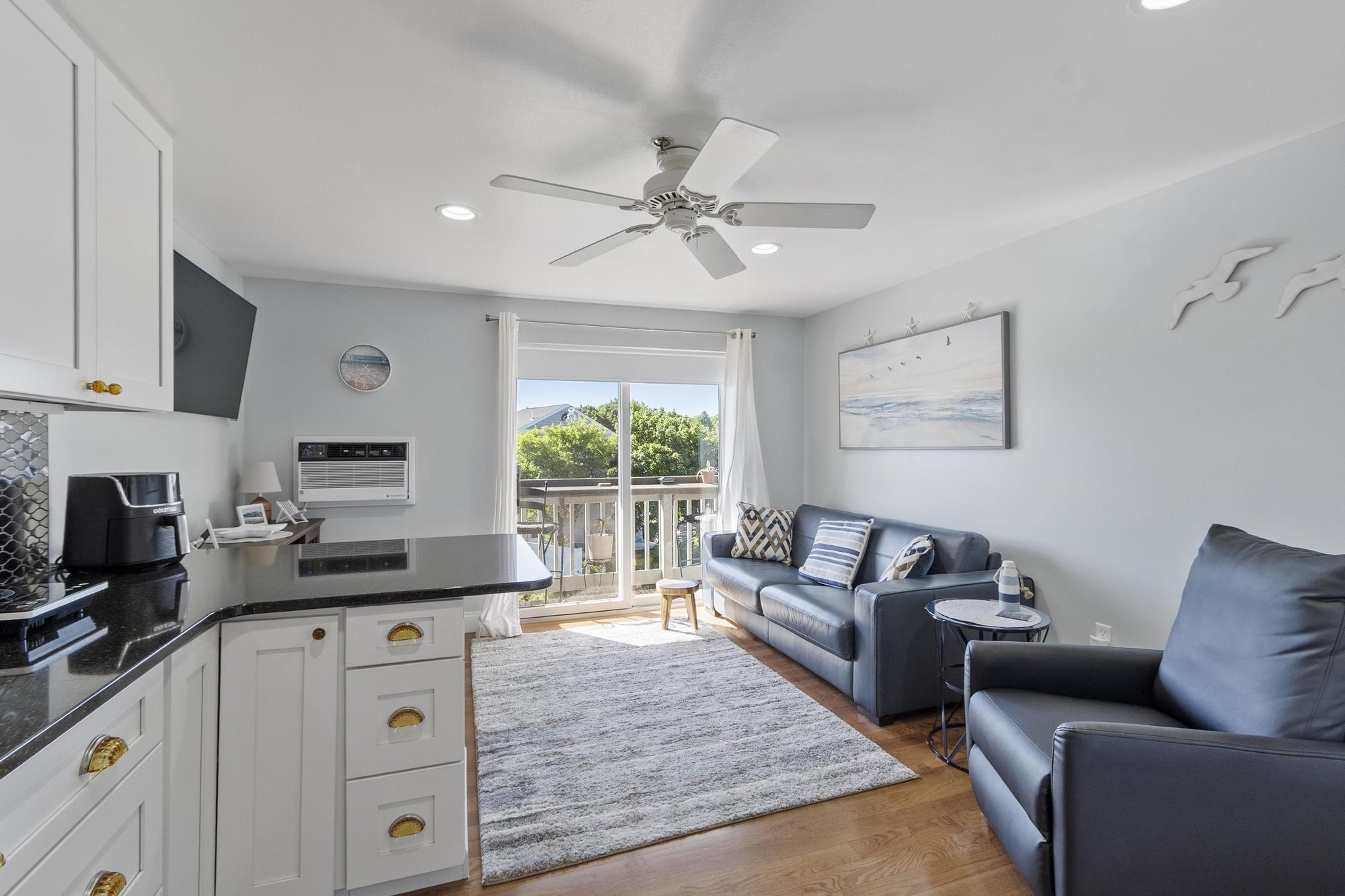 550 Winnacunnet Road, Unit 313 Hampton, NH 03842 - Photo 8 of 34