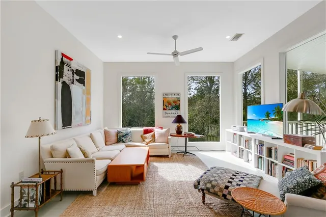 $774,900 | 78225 Highway 1083, Bush, LA 70431