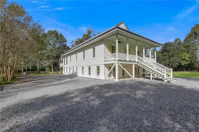 $774,900 | 78225 Highway 1083, Bush, LA 70431
