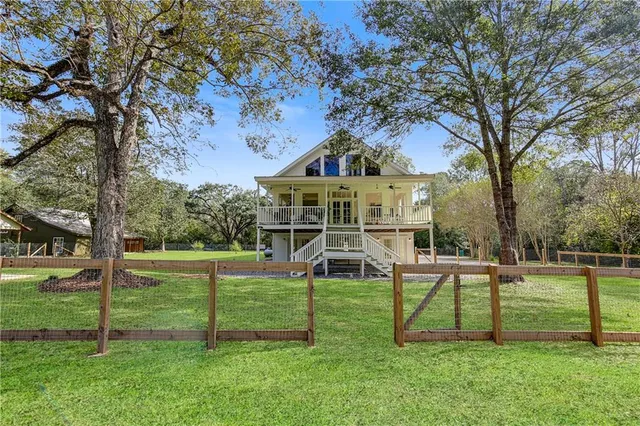 $774,900 | 78225 Highway 1083, Bush, LA 70431