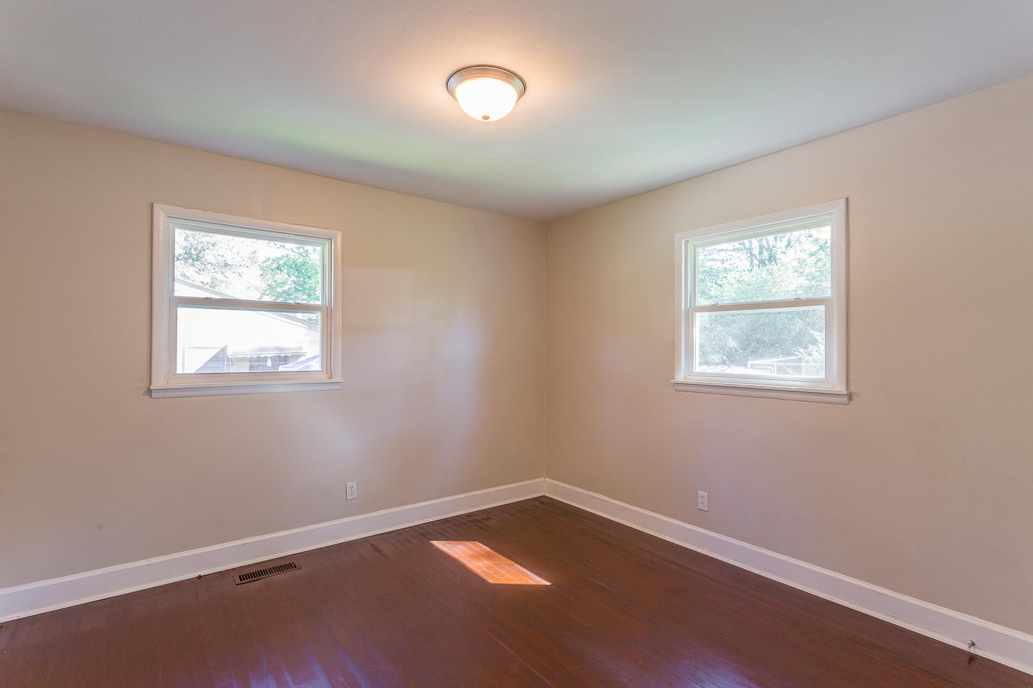 7724 Hancock Road Chattanooga, TN 37416 - Photo 11 of 24 7724 Hancock HD -29 - Copy