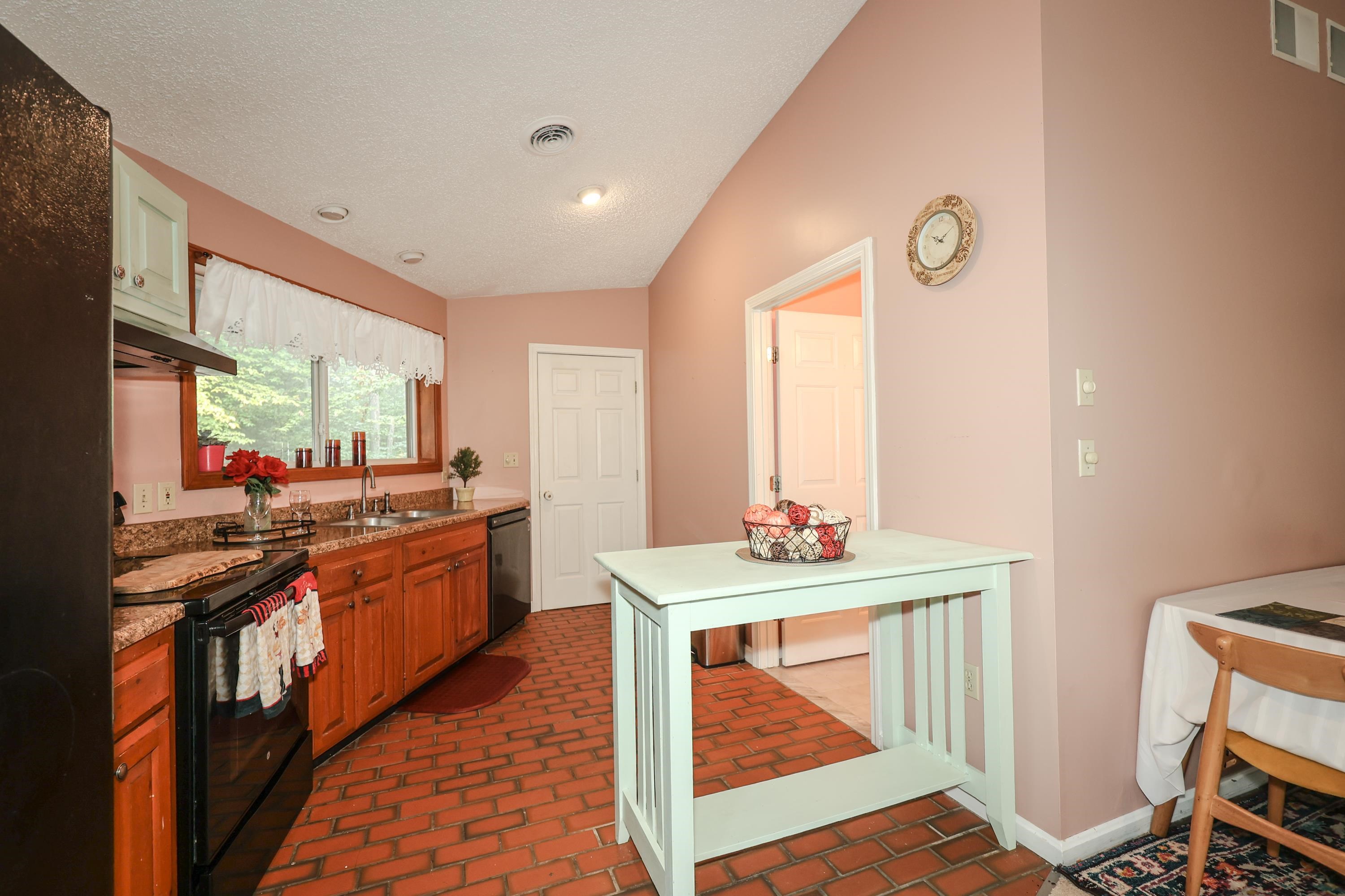 94 Bean Road Warner, NH 03278 - Photo 3 of 40