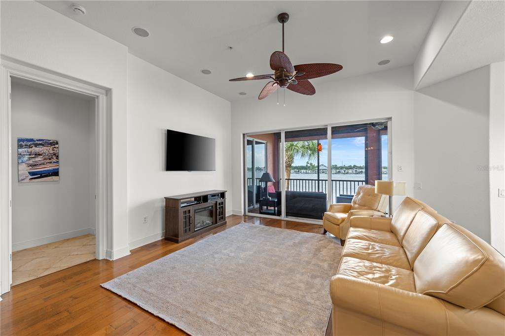 1139 Riverscape Street, Unit 2 Bradenton, FL 34208 - Photo 18 of 69